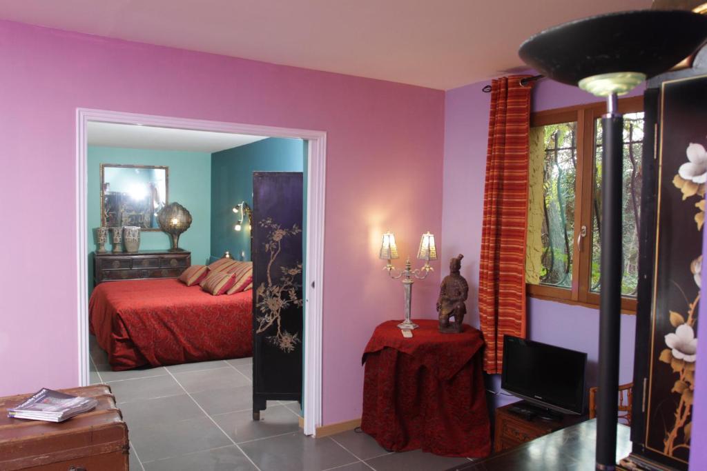 Mas De La Chapelle Hotel Arles Room photo